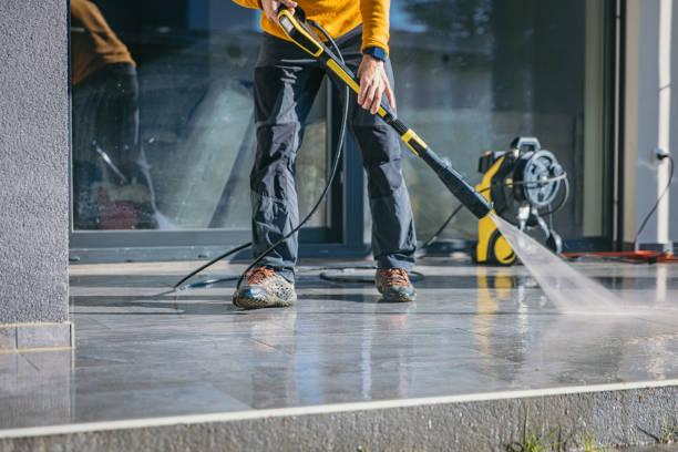 Why Choose Our Certified Pressure Washing Experts for Your Project Needs in Hurley, WI?