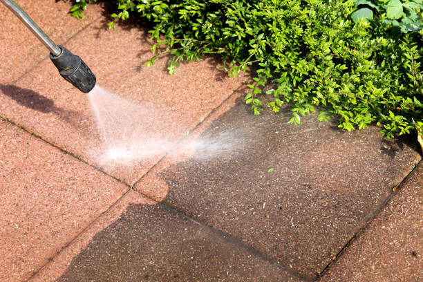 Best Sidewalk Pressure Washing  in Hurley, WI